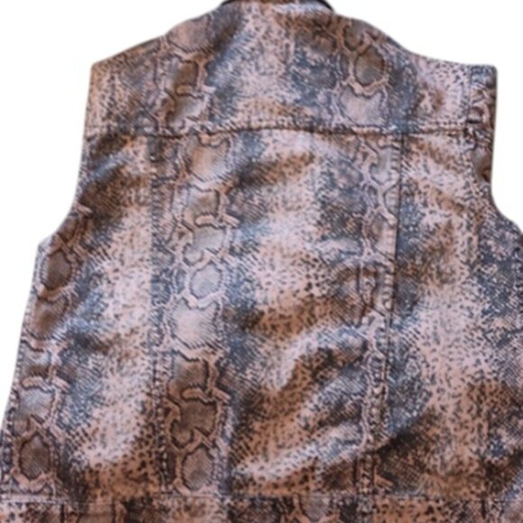 Free People snakskin printed denim jacket, size small - Picture 6 of 7